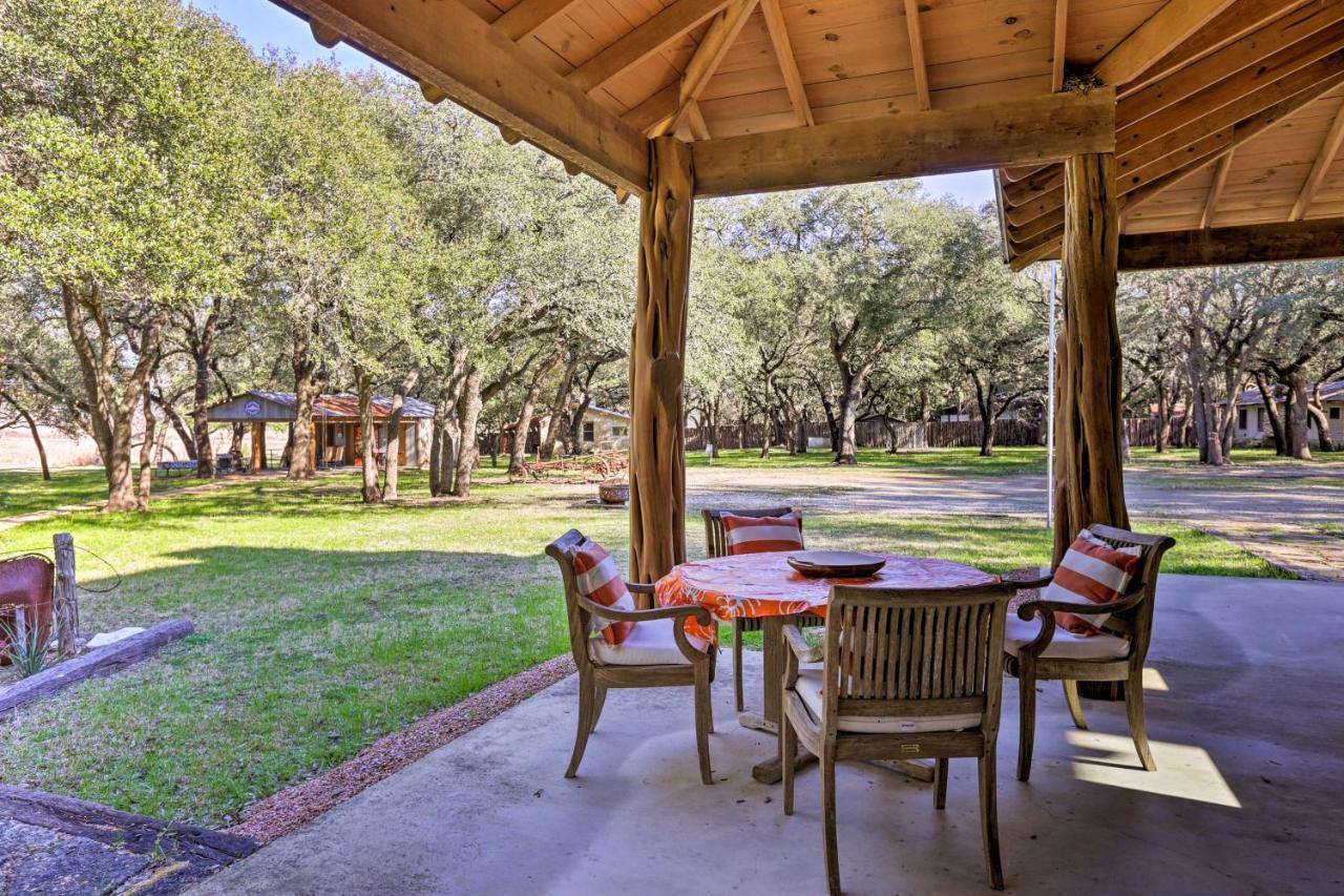 Riverfront Blanco Home With Shaded Porch And Hot Tub Buitenkant foto