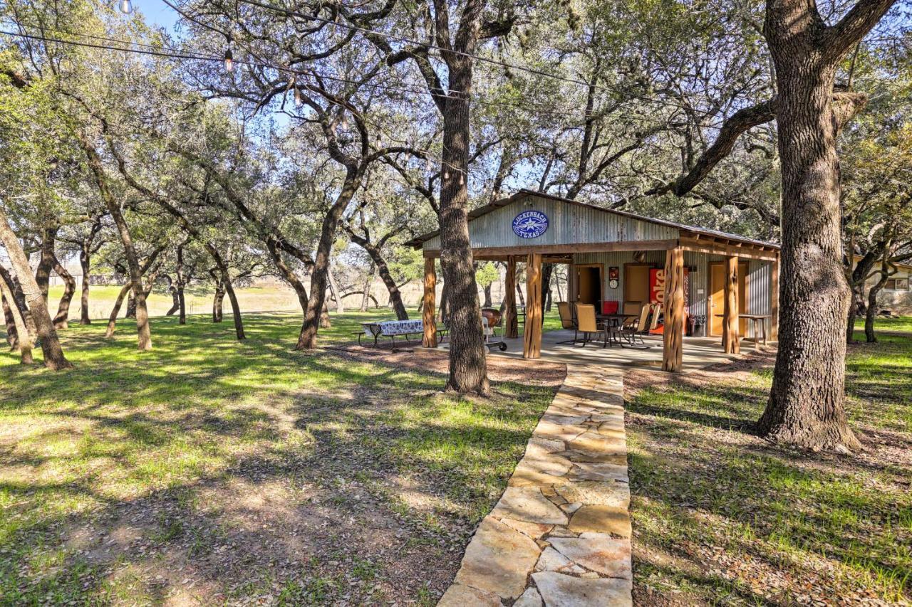 Riverfront Blanco Home With Shaded Porch And Hot Tub Buitenkant foto